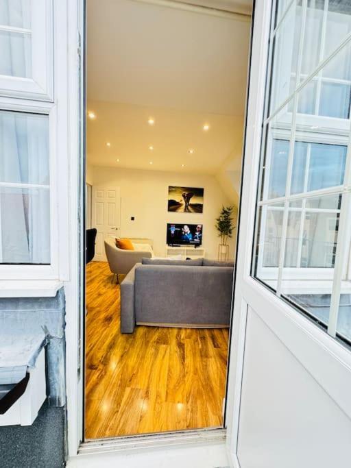 Modern Apartment Southsea