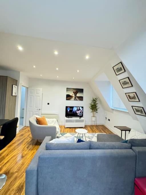 Apartment Modern *